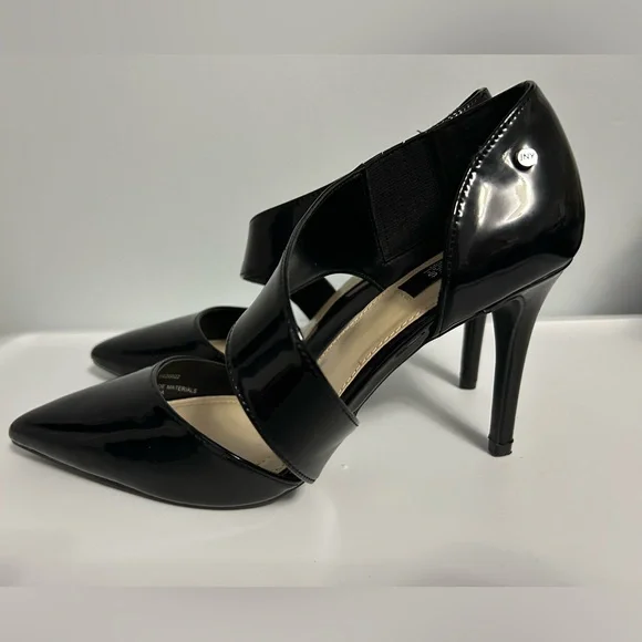 Jones New York Signature Black Patent Heels - Picture 3 of 4